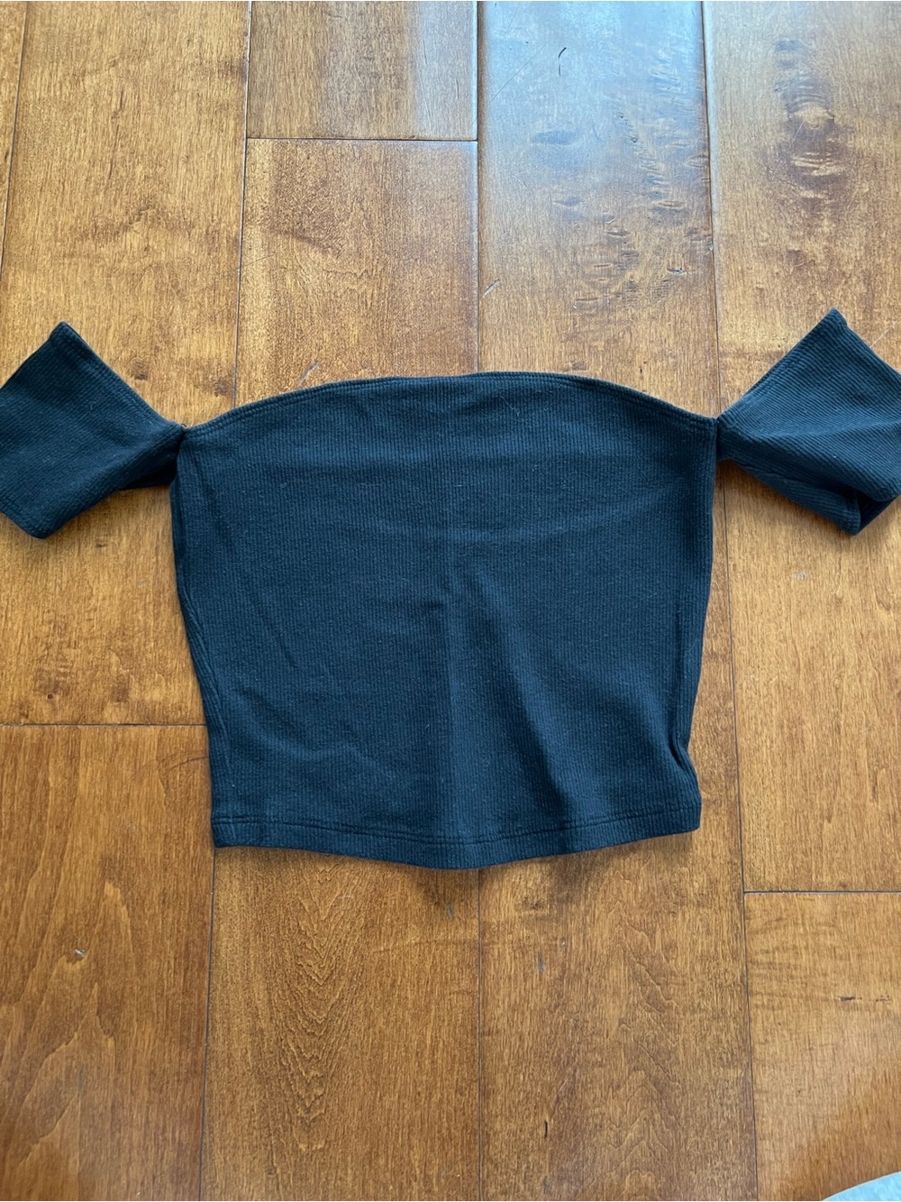 Abercrombie & Fitch Black Ribbed Off-Shoulder Top - Picture 2 of 3